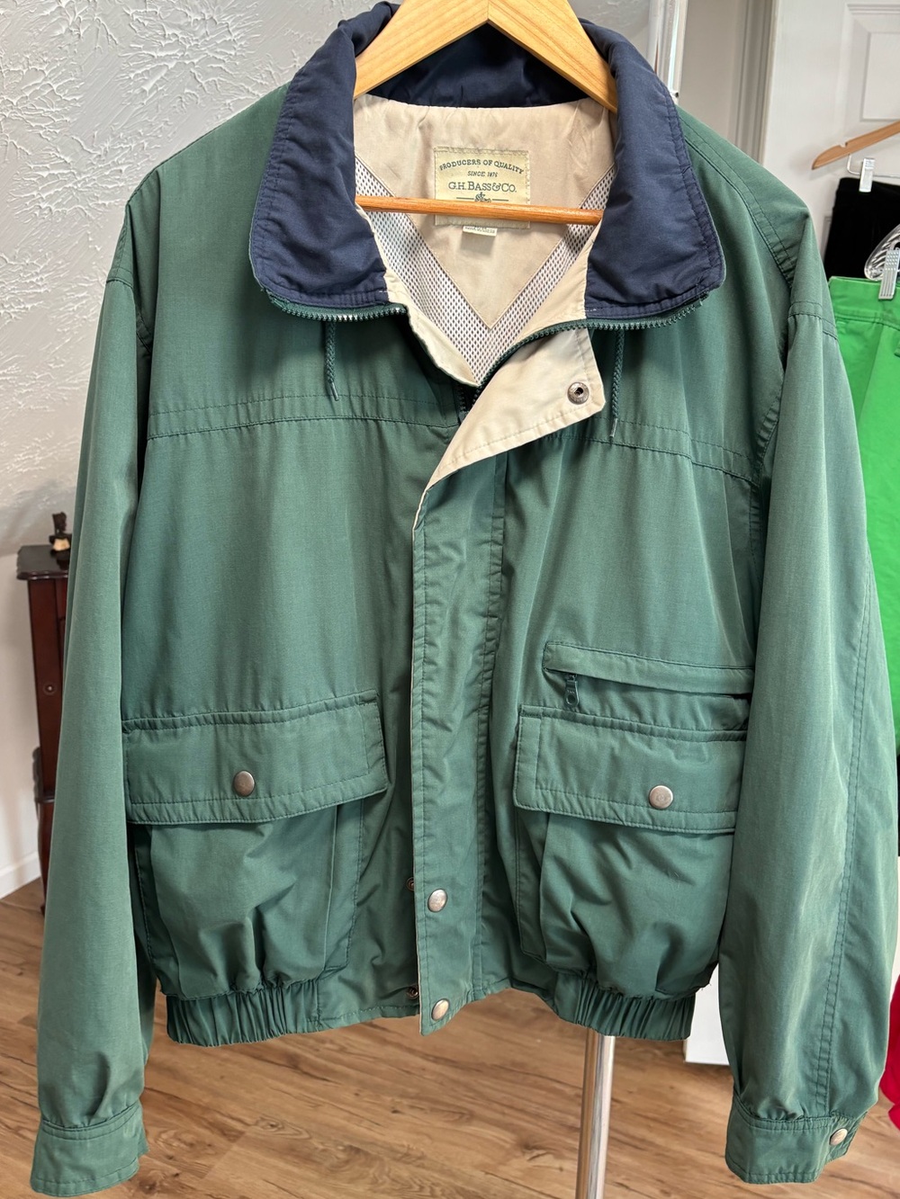 Vintage bomber style windbreaker, G.H. Bass & Co. size medium